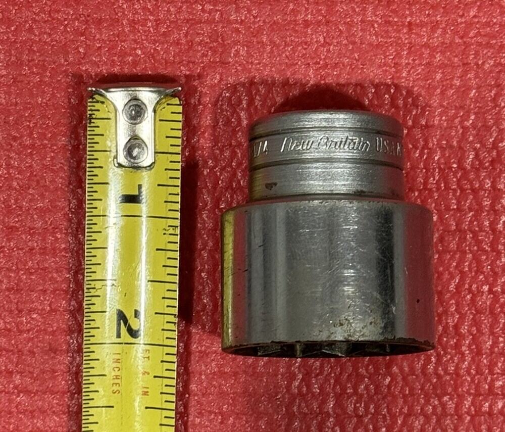 Vintage New Britain Tools NT1240, 1/2" Drive SAE 1-1/4" Socket 12PT Made in USA